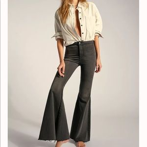 Free People Just Float On Flare Jeans Size 30 NWT